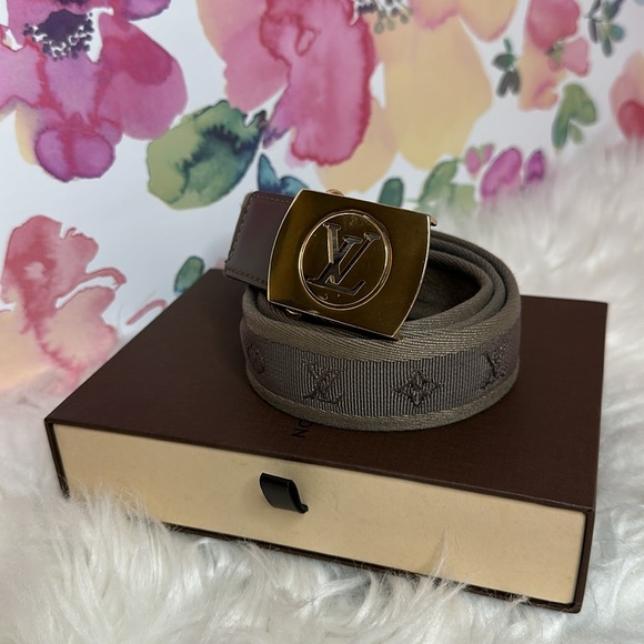 💯Authentic Louis Vuitton Monogram Canvas LV Cut Belt 80CM🍀 - Picture 5 of 15